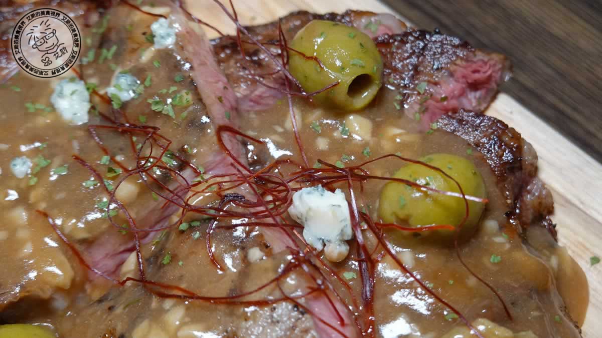 東區早午餐首選！ABV美式餐酒館台北最道地手工漢堡，美式烤肉美味爆棚。