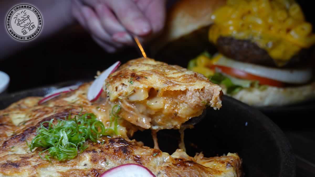 東區早午餐首選！ABV美式餐酒館台北最道地手工漢堡，美式烤肉美味爆棚。