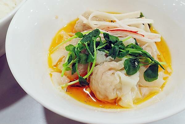 永康街美食│奇福扁食-隱藏巷弄超過30年不變的好味道，皮薄滑