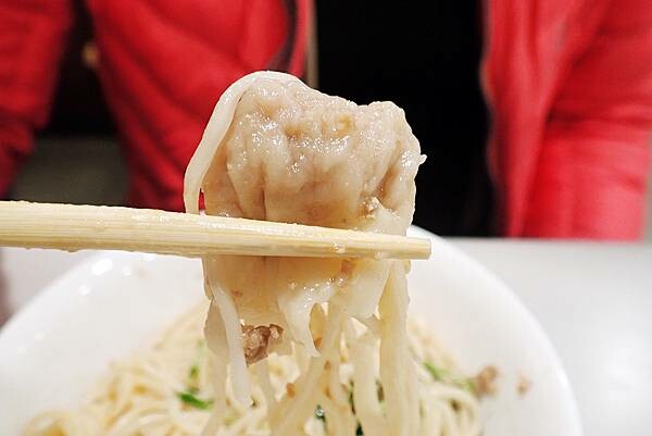 永康街美食│奇福扁食-隱藏巷弄超過30年不變的好味道，皮薄滑