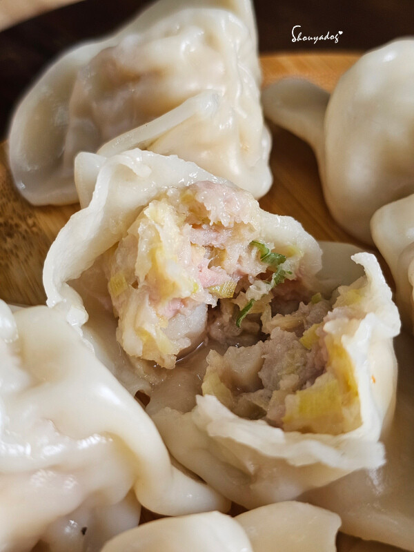 【冷凍食品】ATCHILL艾自己 干貝韭黃水餃 團購熱銷水餃 【冷凍食品】ATCHILL艾自己 干貝韭黃水餃 團購熱銷水餃