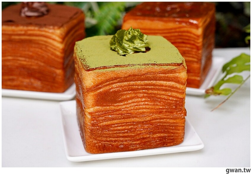 台中超人氣爆漿千層開新店啦!結合早午餐,還有新品買一送一