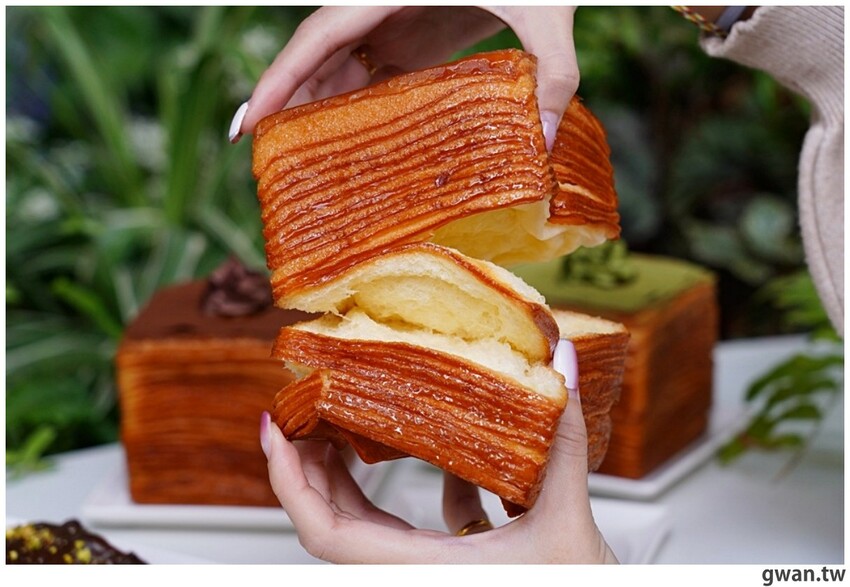 台中超人氣爆漿千層開新店啦!結合早午餐,還有新品買一送一