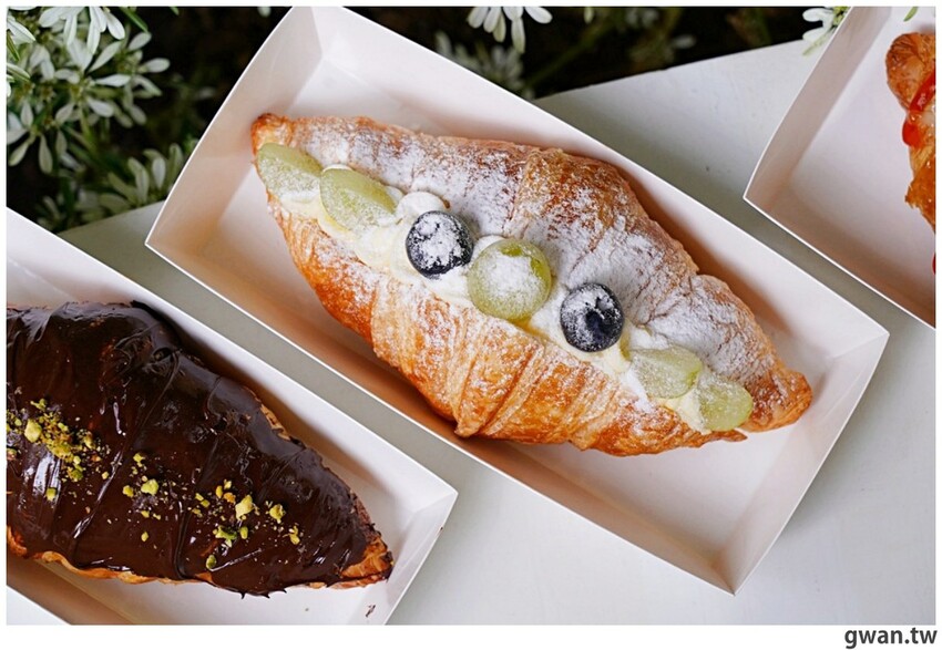 台中超人氣爆漿千層開新店啦!結合早午餐,還有新品買一送一