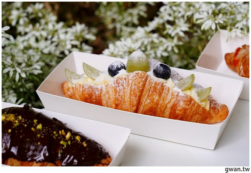 台中超人氣爆漿千層開新店啦!結合早午餐,還有新品買一送一