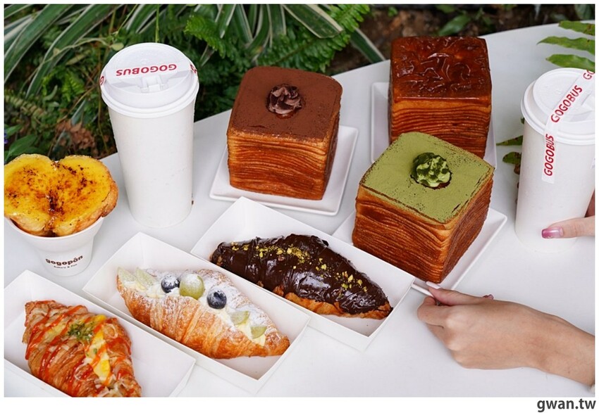 台中超人氣爆漿千層開新店啦!結合早午餐,還有新品買一送一