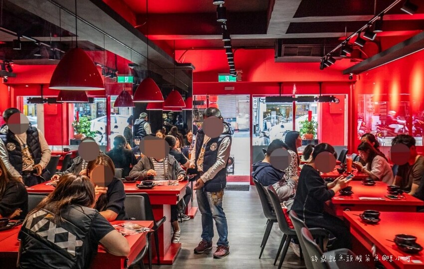 桃園市八德區【桃園酸菜魚】錄鼎記魚頭酸菜魚桃園八德店，一個人也能吃酸菜魚鍋推薦！