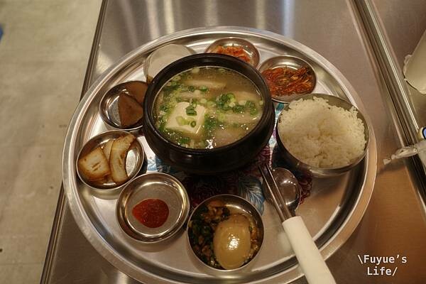 |台北士林‧韓式| 豬肉湯飯《金書西餐飲 韓國豬肉湯飯 돼지