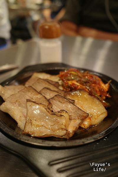 |台北士林‧韓式| 8小時的慢火熬煮湯底.一秒飛釜山《金書西