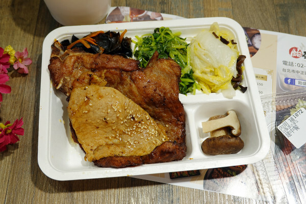 台北市中正區吃得好、吃得飽有古早味紅茶喝到飽還能續飯的飴盛禾烤定食，CP值爆表、物價飆漲也能吃出幸福感的便當店