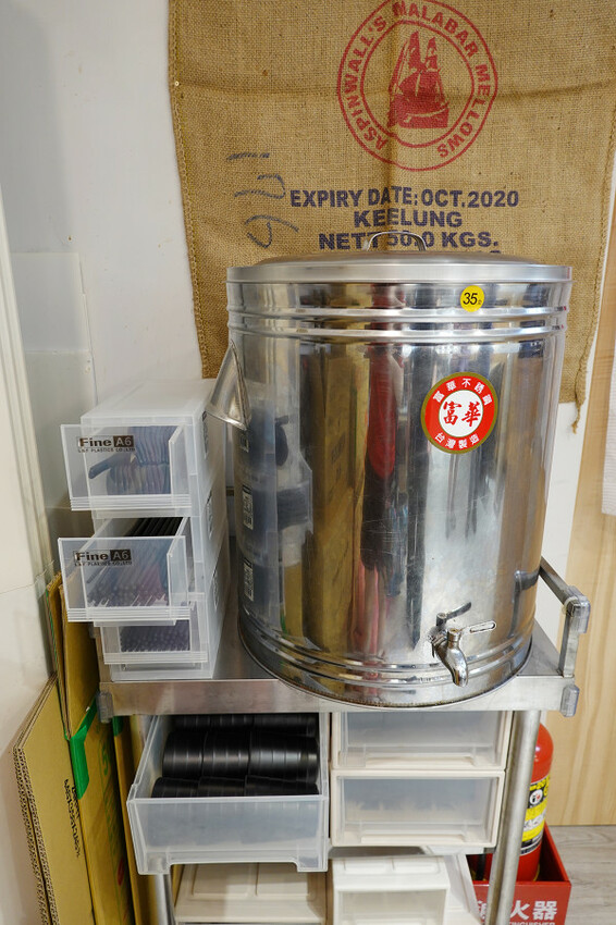 台北市中正區吃得好、吃得飽有古早味紅茶喝到飽還能續飯的飴盛禾烤定食，CP值爆表、物價飆漲也能吃出幸福感的便當店