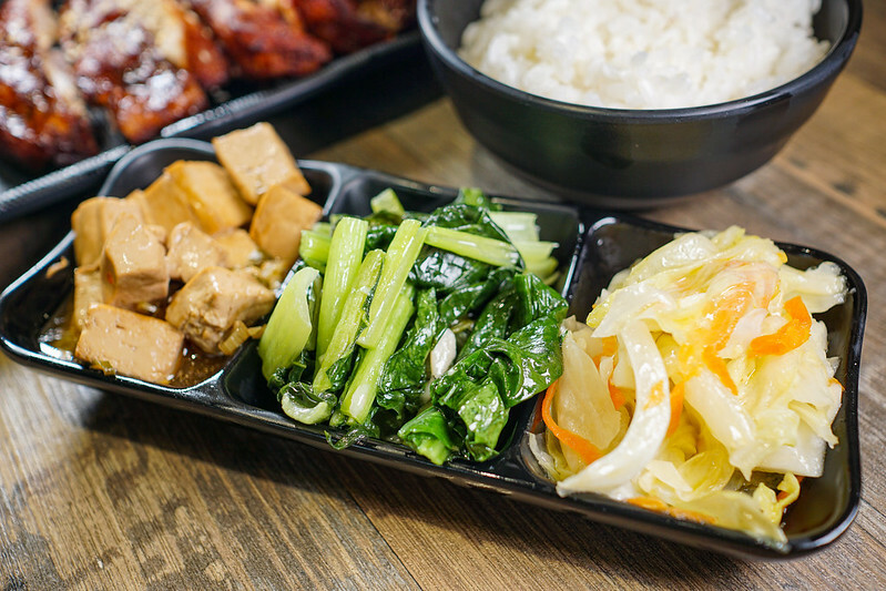 捷運中正紀念堂站美食！過飴盛禾烤定食建中人私藏愛店，秘醬烤肉定食日本米免費加。