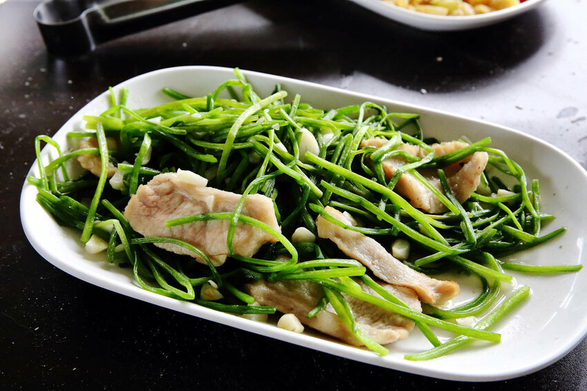 嘉義烤蚵吃到飽推薦！東石蚵王烤鮮蚵吃到飽，每人只要200元，