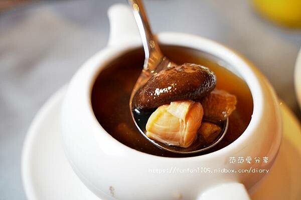 台北婚宴場地推薦【台北漢來大飯店宴會廳】天空森林戶外教堂|無邊際泳池|五星飯店婚宴場地|台北南港最美天際線 (27).JPG