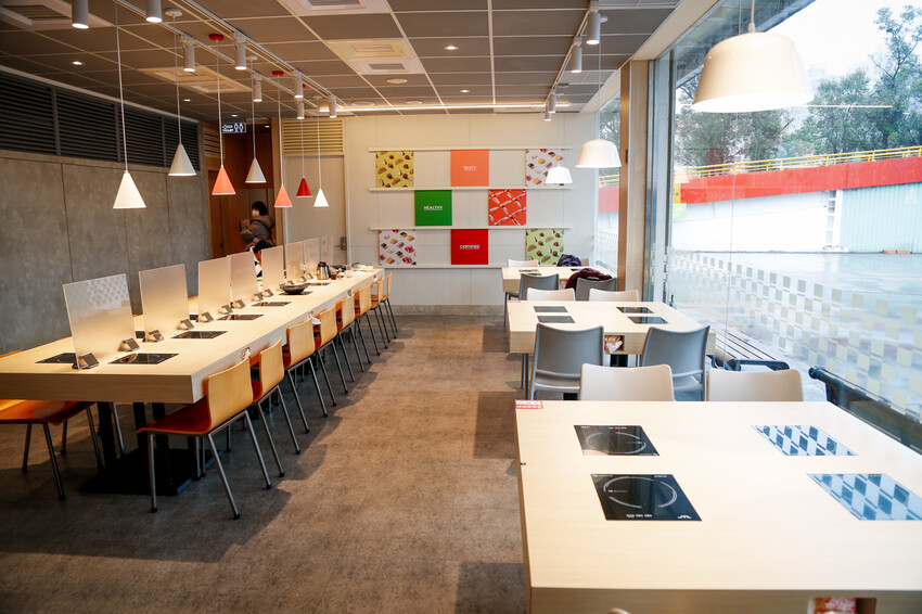 桃園市桃園區季節限定鍋底蒜香胡椒鍋新上市!超激省優惠券點主餐免費享用蛋餃or蔥香小丸子~滿額加送雪花牛肉．石二鍋