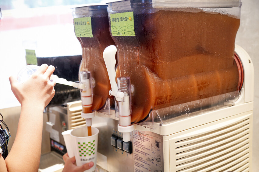 桃園市桃園區季節限定鍋底蒜香胡椒鍋新上市!超激省優惠券點主餐免費享用蛋餃or蔥香小丸子~滿額加送雪花牛肉．石二鍋