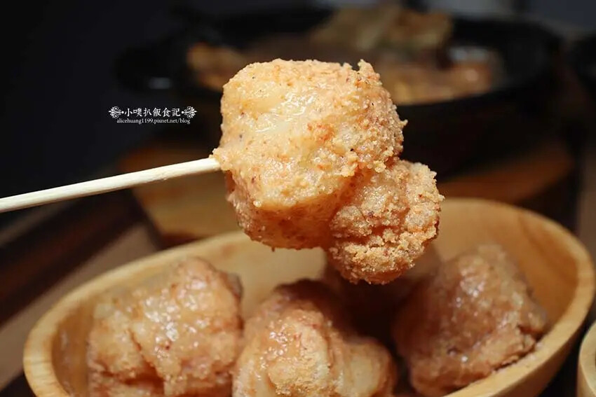 【中和美食】『賴桑透抽蚵仔麵線 中和店』近中和站/澎派浮誇麵