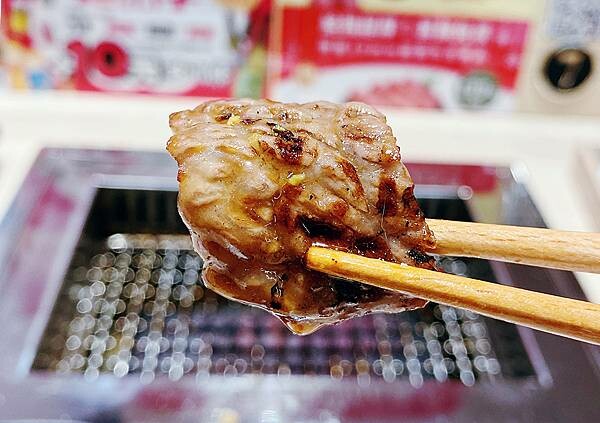 浜江燒肉│日本競標A5和牛整頭空運來台,和牛九宮格一頭入魂,一次品嘗九種部位,還有吃巧克力長大的日本巧克力翼板和牛,推薦吃過最厲害的和牛燒肉店,蘆洲燒肉推薦-79.jpg 浜江燒肉│日本競標A5和牛整頭空運來台,和牛九宮格一頭入魂,一次品嘗九種部位,還有吃巧克力長大的日本巧克力翼板和牛,推薦吃過最厲害的和牛燒肉店,蘆洲燒肉推薦-79.jpg