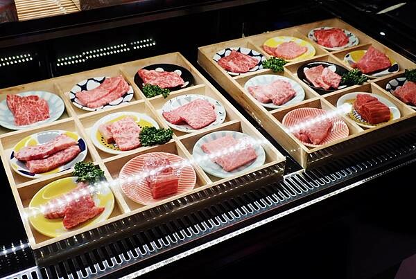 浜江燒肉│日本競標A5和牛整頭空運來台,和牛九宮格一頭入魂,一次品嘗九種部位,還有吃巧克力長大的日本巧克力翼板和牛,推薦吃過最厲害的和牛燒肉店,蘆洲燒肉推薦-98.jpg 浜江燒肉│日本競標A5和牛整頭空運來台,和牛九宮格一頭入魂,一次品嘗九種部位,還有吃巧克力長大的日本巧克力翼板和牛,推薦吃過最厲害的和牛燒肉店,蘆洲燒肉推薦-98.jpg