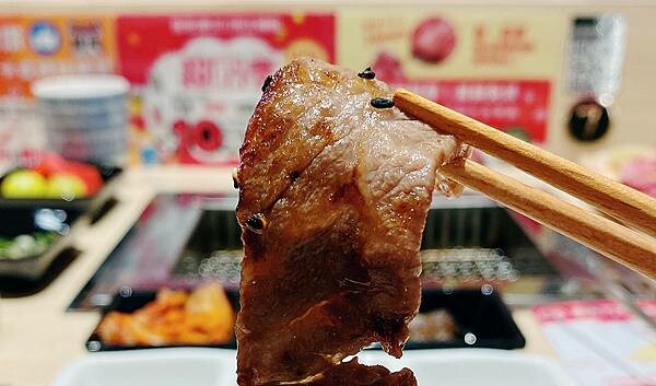 浜江燒肉│日本競標A5和牛整頭空運來台,和牛九宮格一頭入魂,一次品嘗九種部位,還有吃巧克力長大的日本巧克力翼板和牛,推薦吃過最厲害的和牛燒肉店,蘆洲燒肉推薦-57.jpg 浜江燒肉│日本競標A5和牛整頭空運來台,和牛九宮格一頭入魂,一次品嘗九種部位,還有吃巧克力長大的日本巧克力翼板和牛,推薦吃過最厲害的和牛燒肉店,蘆洲燒肉推薦-57.jpg