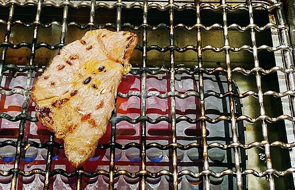 浜江燒肉│日本競標A5和牛整頭空運來台,和牛九宮格一頭入魂,一次品嘗九種部位,還有吃巧克力長大的日本巧克力翼板和牛,推薦吃過最厲害的和牛燒肉店,蘆洲燒肉推薦-78.jpg 浜江燒肉│日本競標A5和牛整頭空運來台,和牛九宮格一頭入魂,一次品嘗九種部位,還有吃巧克力長大的日本巧克力翼板和牛,推薦吃過最厲害的和牛燒肉店,蘆洲燒肉推薦-78.jpg