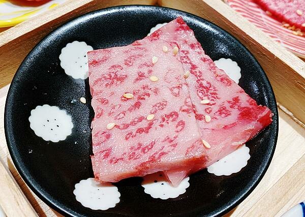 浜江燒肉│日本競標A5和牛整頭空運來台,和牛九宮格一頭入魂,一次品嘗九種部位,還有吃巧克力長大的日本巧克力翼板和牛,推薦吃過最厲害的和牛燒肉店,蘆洲燒肉推薦-30.jpg 浜江燒肉│日本競標A5和牛整頭空運來台,和牛九宮格一頭入魂,一次品嘗九種部位,還有吃巧克力長大的日本巧克力翼板和牛,推薦吃過最厲害的和牛燒肉店,蘆洲燒肉推薦-30.jpg