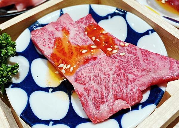 浜江燒肉│日本競標A5和牛整頭空運來台,和牛九宮格一頭入魂,一次品嘗九種部位,還有吃巧克力長大的日本巧克力翼板和牛,推薦吃過最厲害的和牛燒肉店,蘆洲燒肉推薦-28.jpg 浜江燒肉│日本競標A5和牛整頭空運來台,和牛九宮格一頭入魂,一次品嘗九種部位,還有吃巧克力長大的日本巧克力翼板和牛,推薦吃過最厲害的和牛燒肉店,蘆洲燒肉推薦-28.jpg