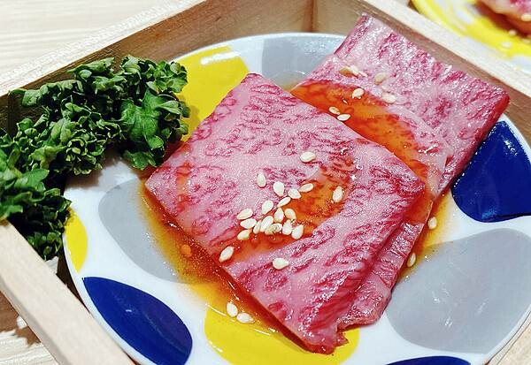 浜江燒肉│日本競標A5和牛整頭空運來台,和牛九宮格一頭入魂,一次品嘗九種部位,還有吃巧克力長大的日本巧克力翼板和牛,推薦吃過最厲害的和牛燒肉店,蘆洲燒肉推薦-33.jpg 浜江燒肉│日本競標A5和牛整頭空運來台,和牛九宮格一頭入魂,一次品嘗九種部位,還有吃巧克力長大的日本巧克力翼板和牛,推薦吃過最厲害的和牛燒肉店,蘆洲燒肉推薦-33.jpg