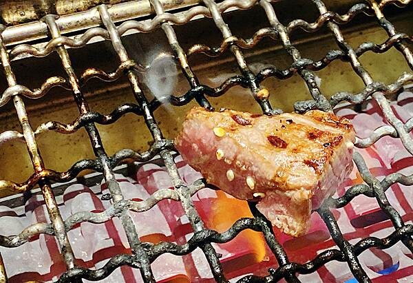 浜江燒肉│日本競標A5和牛整頭空運來台,和牛九宮格一頭入魂,一次品嘗九種部位,還有吃巧克力長大的日本巧克力翼板和牛,推薦吃過最厲害的和牛燒肉店,蘆洲燒肉推薦-84.jpg 浜江燒肉│日本競標A5和牛整頭空運來台,和牛九宮格一頭入魂,一次品嘗九種部位,還有吃巧克力長大的日本巧克力翼板和牛,推薦吃過最厲害的和牛燒肉店,蘆洲燒肉推薦-84.jpg