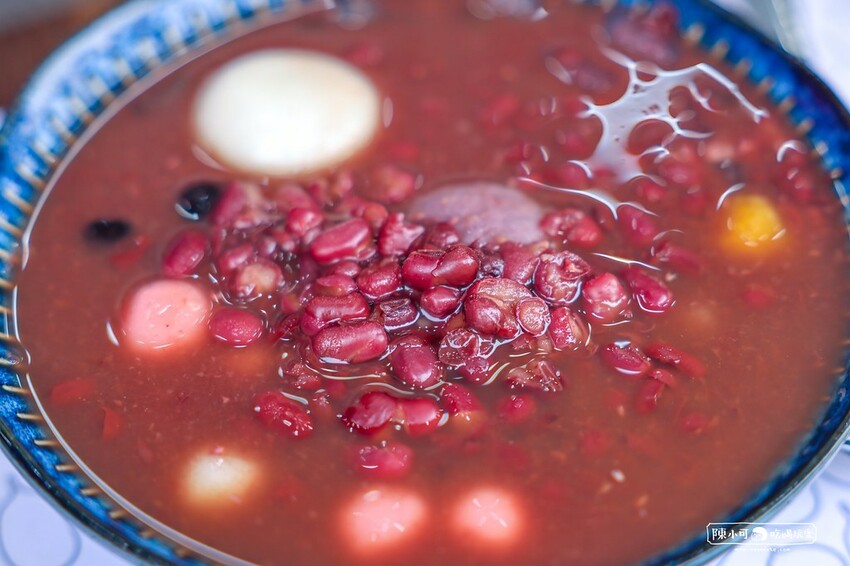 新北市新莊區【台北冰店】大碗公冰．甜品-新莊富國店，新北刨冰推薦！