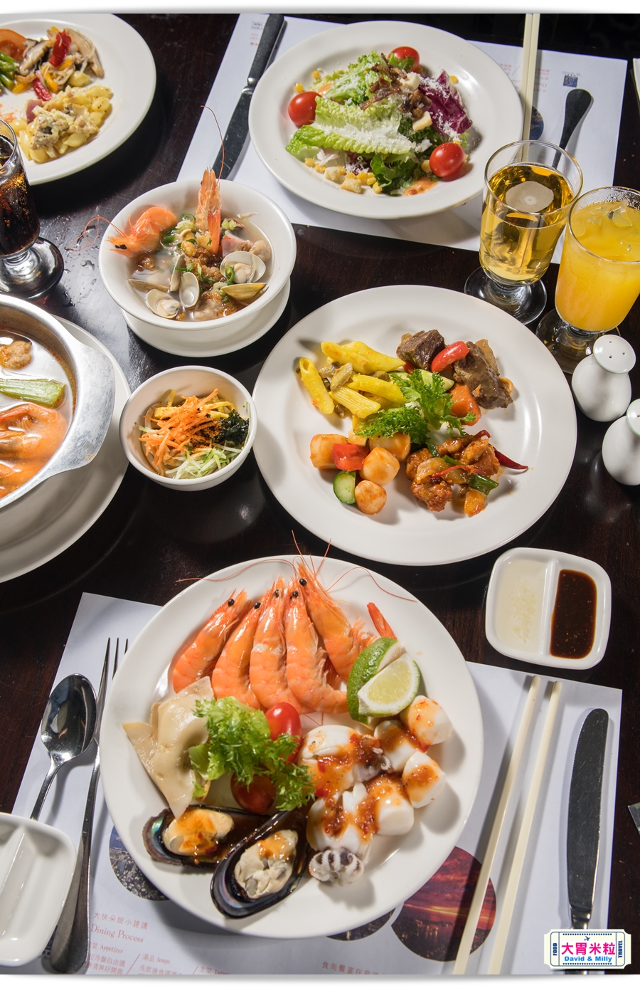 食尚Buffet月,吃到飽,高雄君鴻國際酒店,85百匯栢麗自助餐廳,招牌烤牛肉,蒙古烤肉,現點海鮮粥,精選主廚甜點,百樣餐點無限續盤 - 大胃米粒 DAVID & MILLY