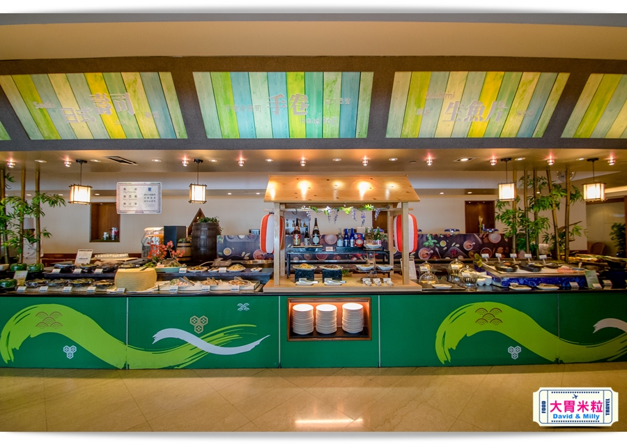 食尚Buffet月,吃到飽,高雄君鴻國際酒店,85百匯栢麗自助餐廳,招牌烤牛肉,蒙古烤肉,現點海鮮粥,精選主廚甜點,百樣餐點無限續盤 - 大胃米粒 DAVID & MILLY