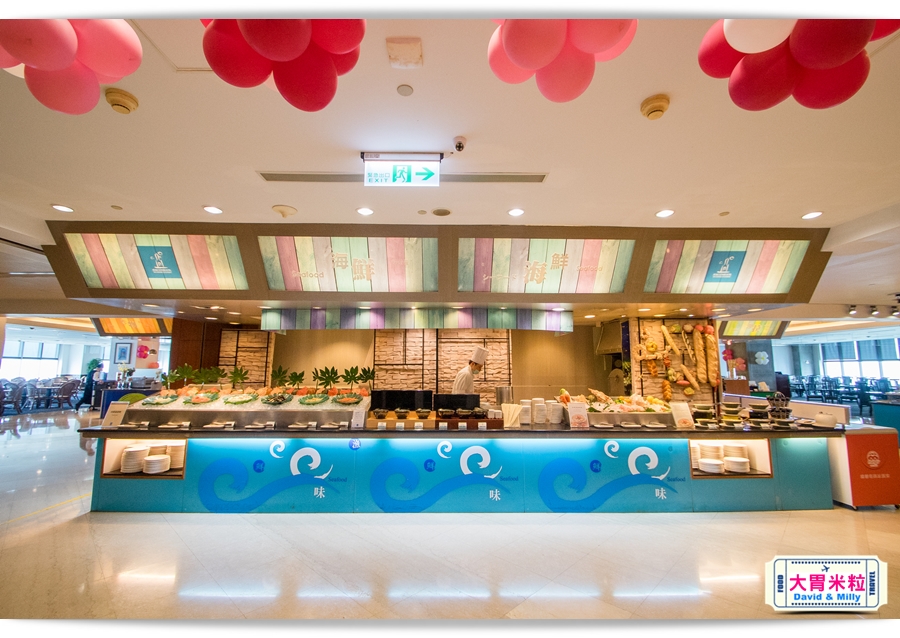 食尚Buffet月,吃到飽,高雄君鴻國際酒店,85百匯栢麗自助餐廳,招牌烤牛肉,蒙古烤肉,現點海鮮粥,精選主廚甜點,百樣餐點無限續盤 - 大胃米粒 DAVID & MILLY