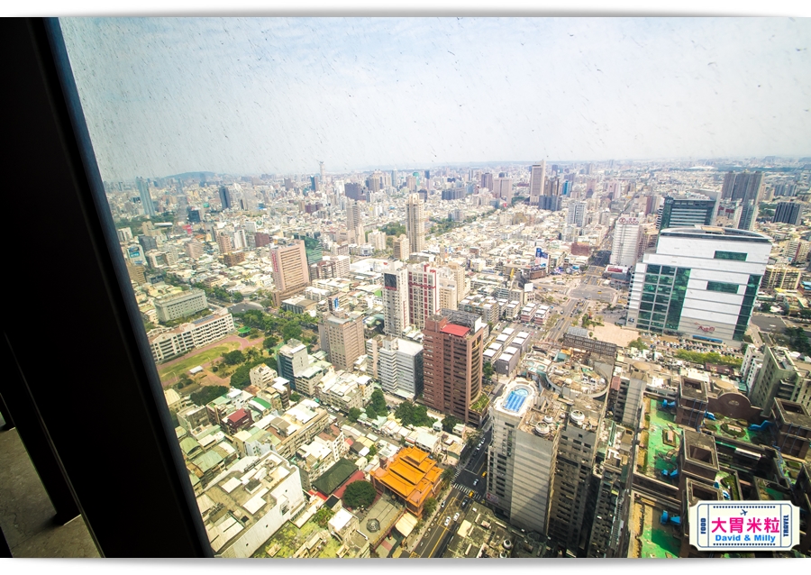 食尚Buffet月,吃到飽,高雄君鴻國際酒店,85百匯栢麗自助餐廳,招牌烤牛肉,蒙古烤肉,現點海鮮粥,精選主廚甜點,百樣餐點無限續盤 - 大胃米粒 DAVID & MILLY