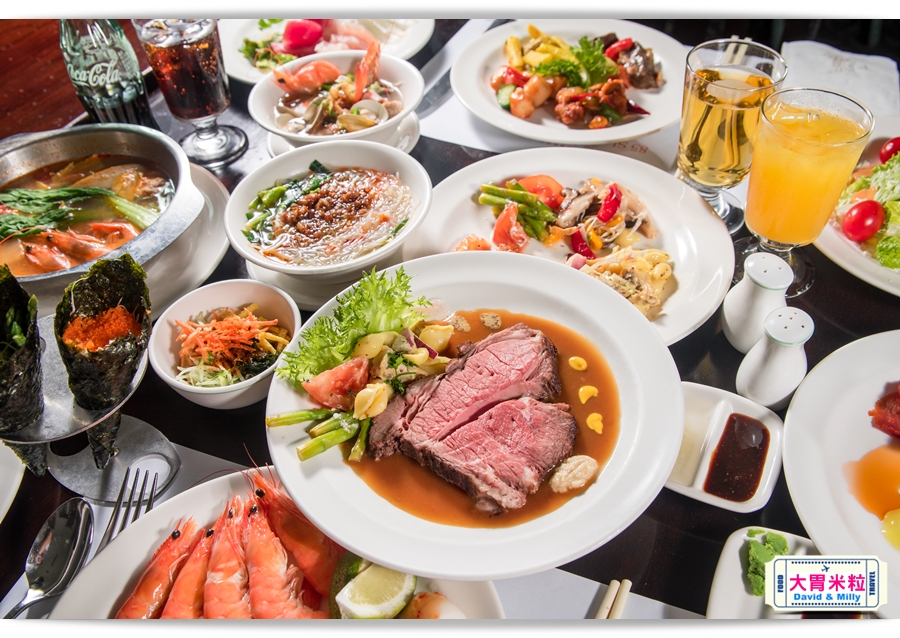 食尚Buffet月,吃到飽,高雄君鴻國際酒店,85百匯栢麗自助餐廳,招牌烤牛肉,蒙古烤肉,現點海鮮粥,精選主廚甜點,百樣餐點無限續盤 - 大胃米粒 DAVID & MILLY