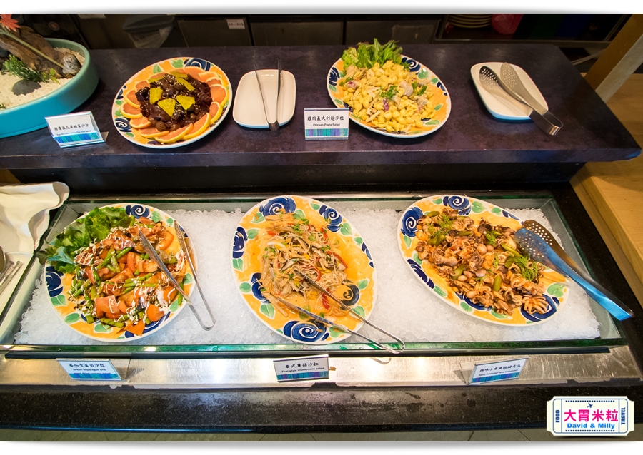 食尚Buffet月,吃到飽,高雄君鴻國際酒店,85百匯栢麗自助餐廳,招牌烤牛肉,蒙古烤肉,現點海鮮粥,精選主廚甜點,百樣餐點無限續盤 - 大胃米粒 DAVID & MILLY