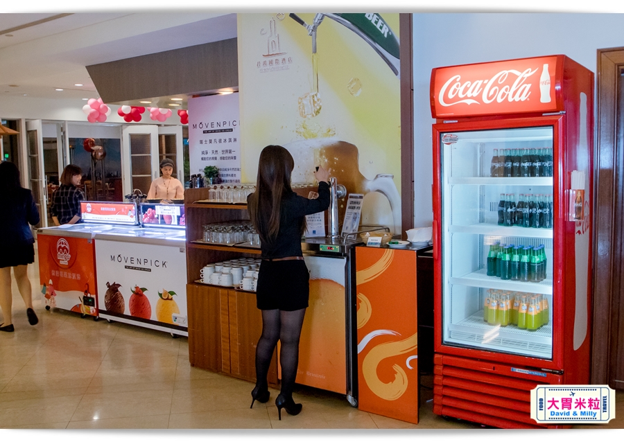 食尚Buffet月,吃到飽,高雄君鴻國際酒店,85百匯栢麗自助餐廳,招牌烤牛肉,蒙古烤肉,現點海鮮粥,精選主廚甜點,百樣餐點無限續盤 - 大胃米粒 DAVID & MILLY