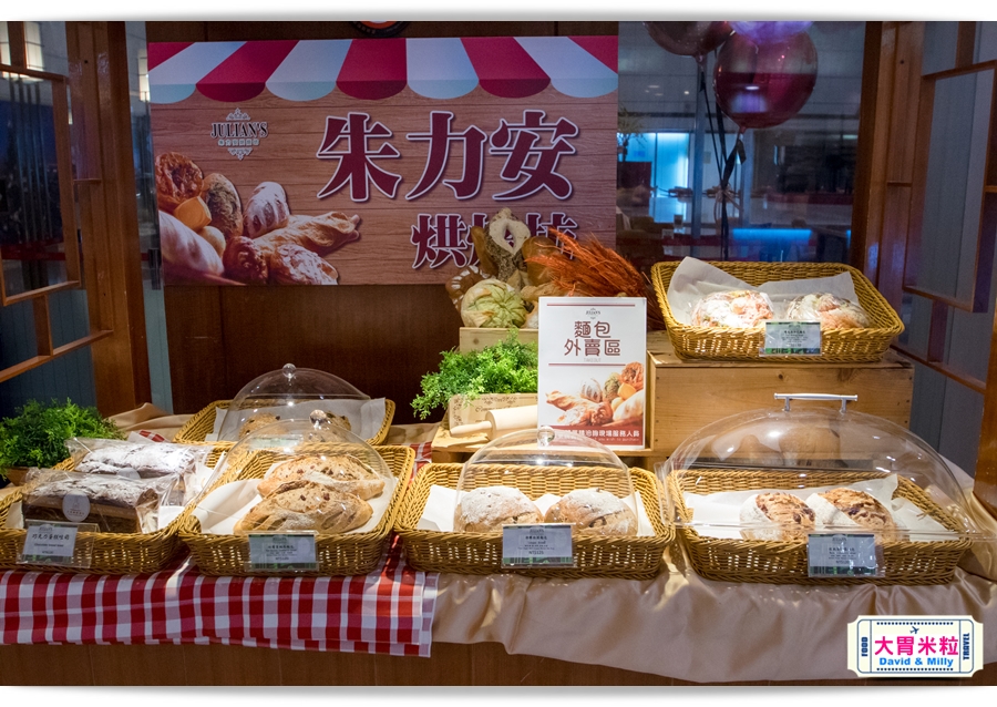 食尚Buffet月,吃到飽,高雄君鴻國際酒店,85百匯栢麗自助餐廳,招牌烤牛肉,蒙古烤肉,現點海鮮粥,精選主廚甜點,百樣餐點無限續盤 - 大胃米粒 DAVID & MILLY