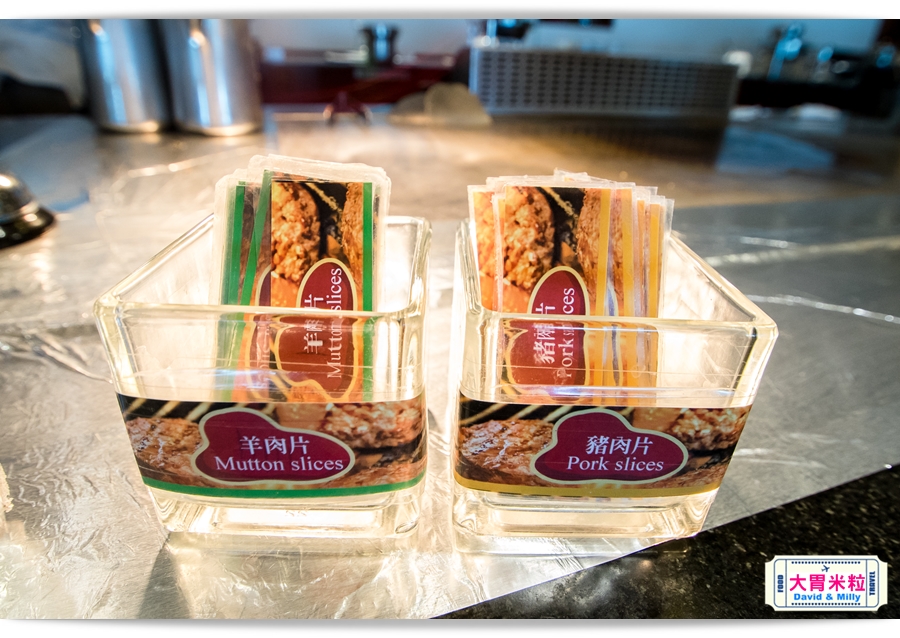 食尚Buffet月,吃到飽,高雄君鴻國際酒店,85百匯栢麗自助餐廳,招牌烤牛肉,蒙古烤肉,現點海鮮粥,精選主廚甜點,百樣餐點無限續盤 - 大胃米粒 DAVID & MILLY