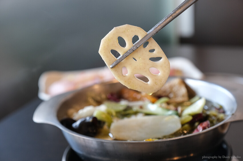 嘉義川菜料理》聚椒點川味坊，一個人也可以吃的酸菜魚鍋！來自四川的道地辛香料