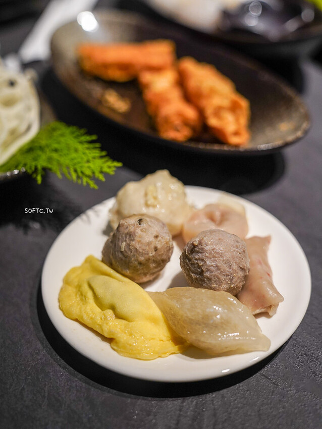 台北市信義區餐廳推薦 「岩漿火鍋-微風信義店」最強鴛鴦鍋!鍋底無限續加，大骨都可續 - 軟西，遊記