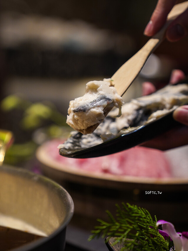 台北市信義區餐廳推薦 「岩漿火鍋-微風信義店」最強鴛鴦鍋!鍋底無限續加，大骨都可續 - 軟西，遊記