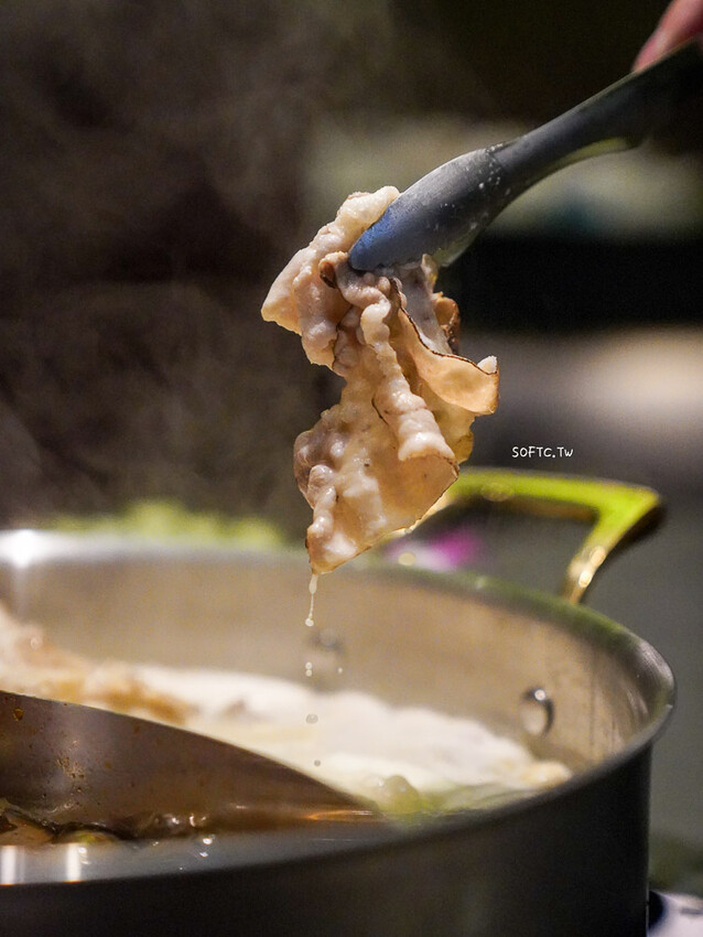 台北市信義區餐廳推薦 「岩漿火鍋-微風信義店」最強鴛鴦鍋!鍋底無限續加，大骨都可續 - 軟西，遊記