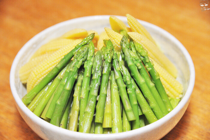 猛 海鮮燒烤番屋！傳說中的生猛海鮮料理，在台中市區重現，鮮蚵