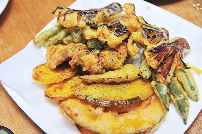 猛 海鮮燒烤番屋！傳說中的生猛海鮮料理，在台中市區重現，鮮蚵