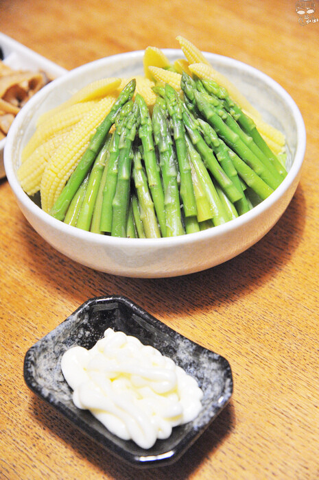 猛 海鮮燒烤番屋！傳說中的生猛海鮮料理，在台中市區重現，鮮蚵