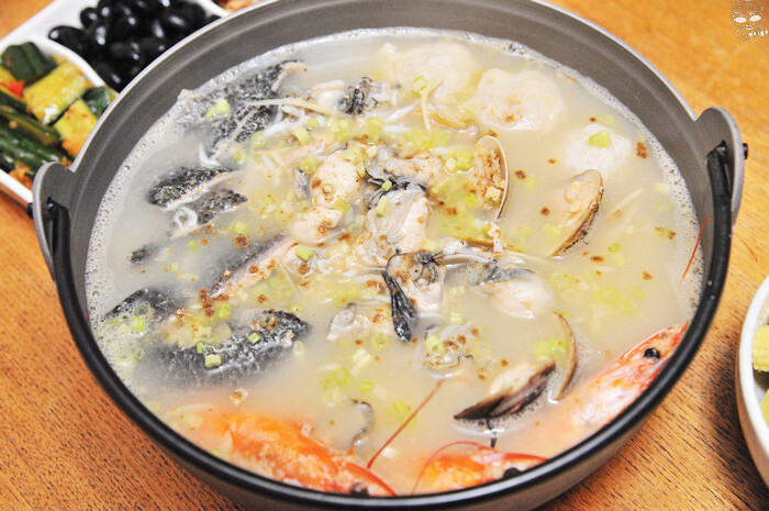 猛 海鮮燒烤番屋！傳說中的生猛海鮮料理，在台中市區重現，鮮蚵