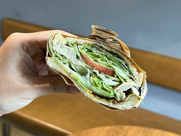 （南機場美食）小星星早午餐&輕食～豐盛早午餐、清爽沙拉、特製