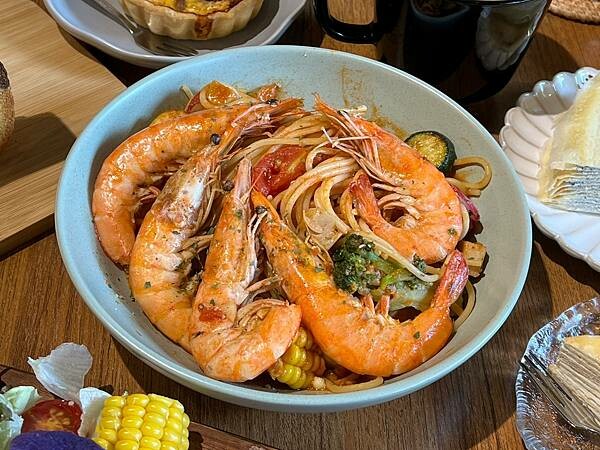 （南機場美食）小星星早午餐&輕食～豐盛早午餐、清爽沙拉、特製