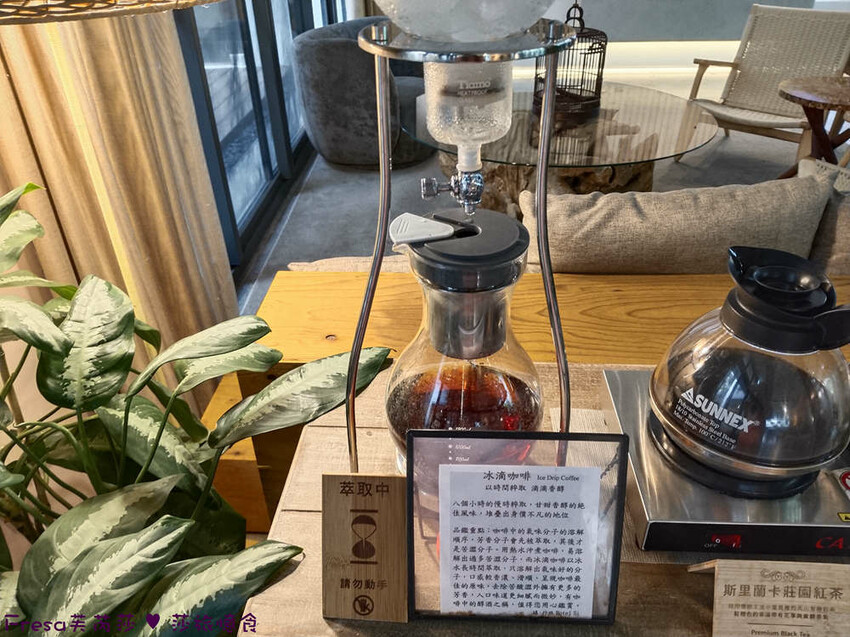 台中市西區台中飯店【嬉行旅】草悟道人氣森林系渡假飯店.綠植大廳拍好拍滿.獨特的陽台衛浴空間│勤美誠品│審計新村